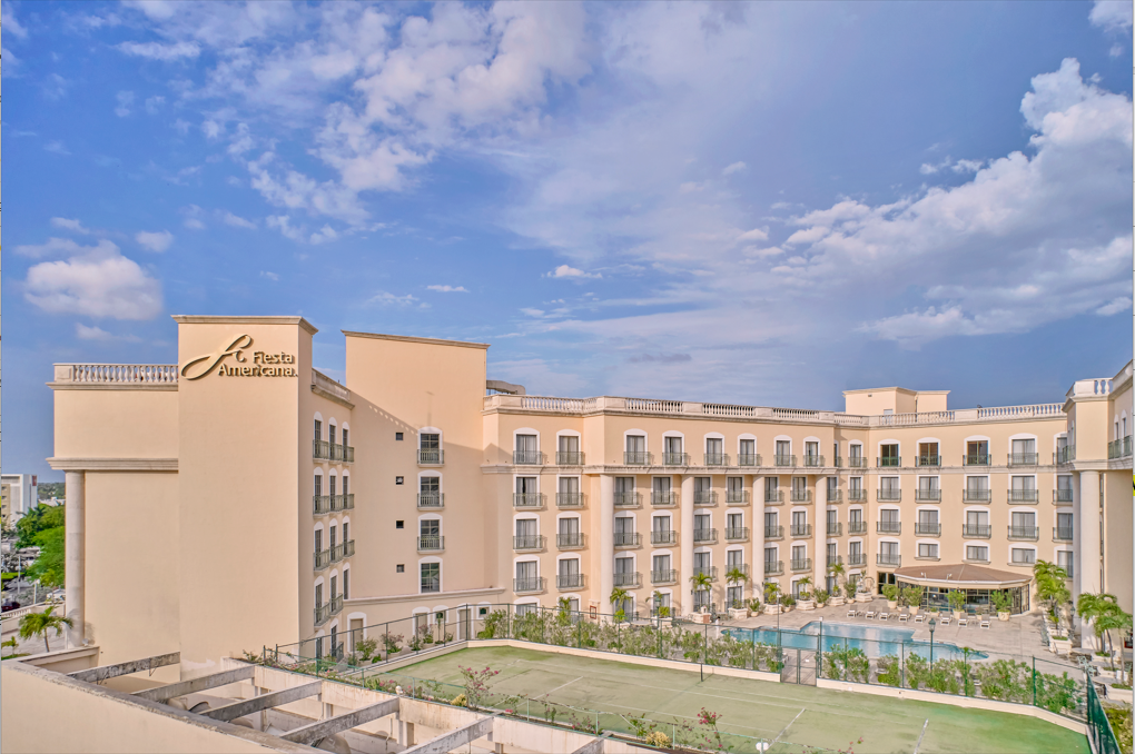 Fachada Hotel Fiesta Americana